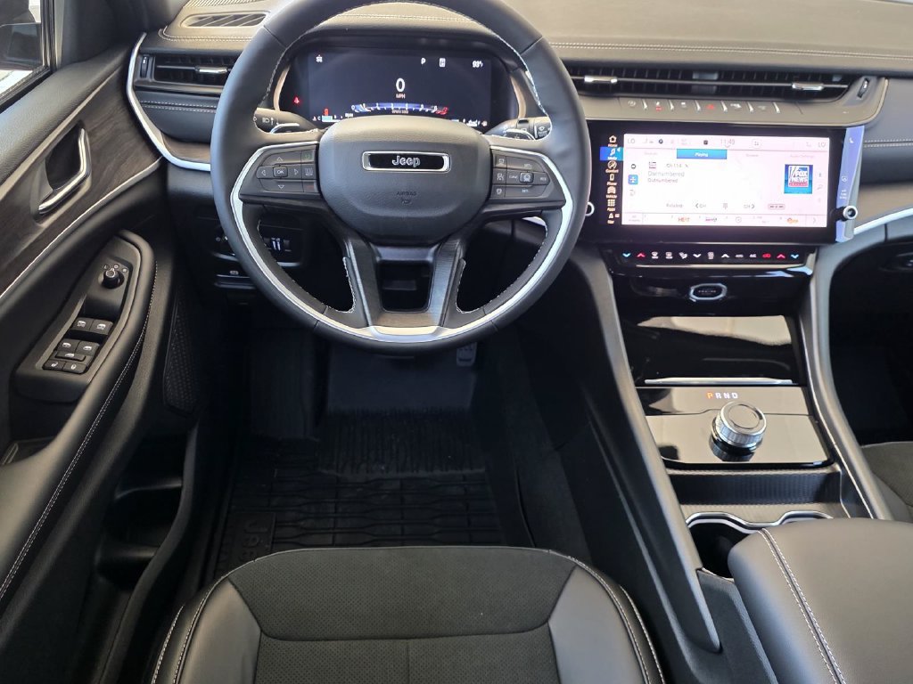 New 2026 Jeep Grand Cherokee L 2WD image 13