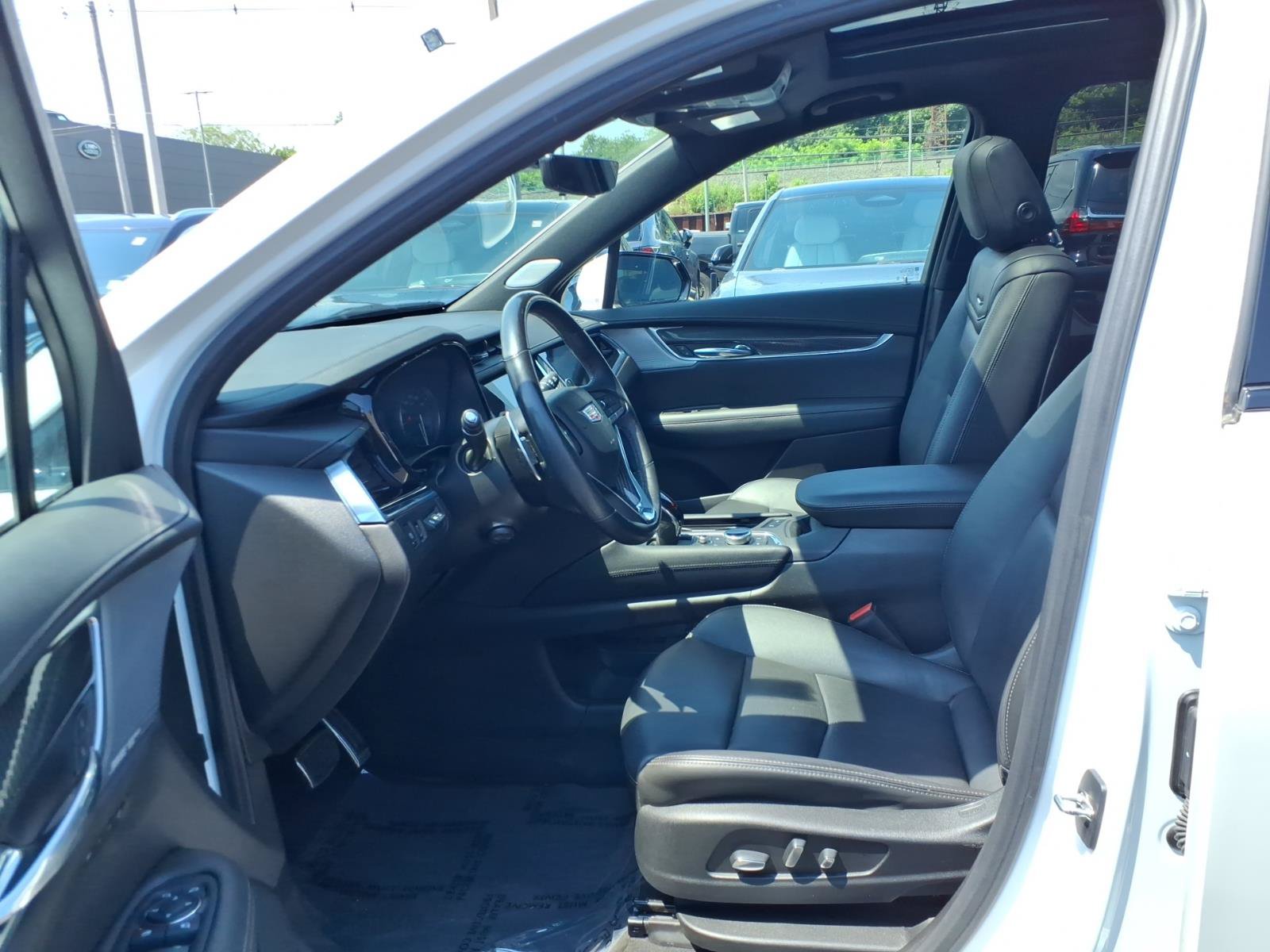 Certified 2023 Cadillac XT6 Sport w/ Technology Package AWD/4WD image 21