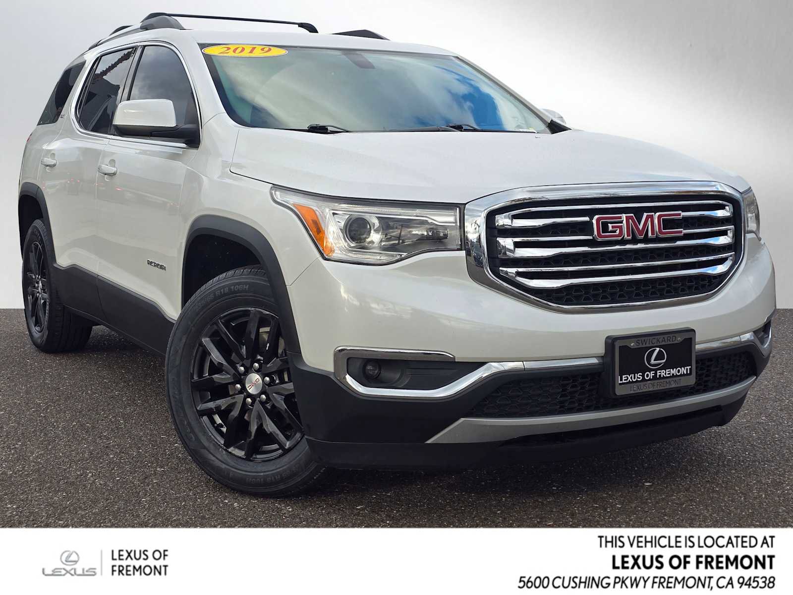 Used 2019 GMC Acadia SLT image 1