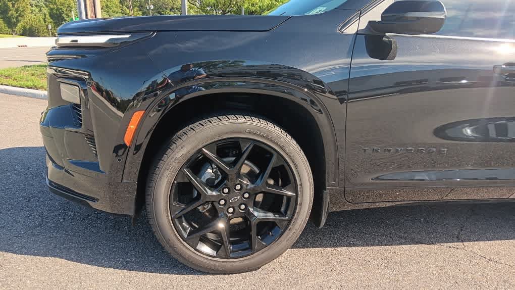Used 2024 Chevrolet Traverse RS AWD/4WD image 10