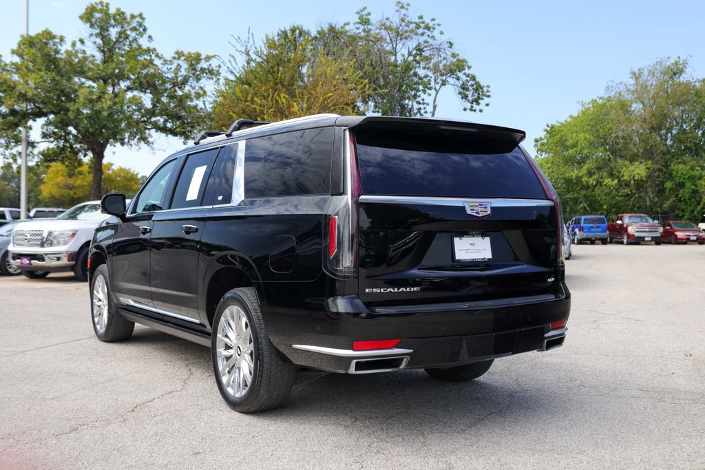 Used 2024 Cadillac Escalade ESV Premium Luxury w/ Performance Package AWD/4WD image 3