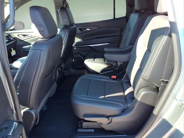 Used 2026 Chevrolet Traverse LT w/ Driver Confidence Package AWD/4WD image 12