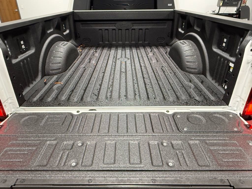 New 2026 Ford F250 Platinum image 15