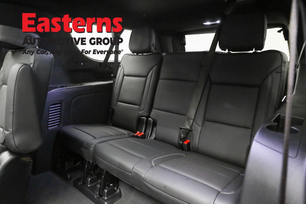 Used 2025 GMC Yukon XL Denali w/ Denali Reserve Package image 29