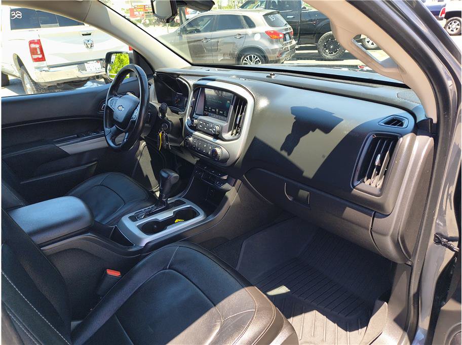 Used 2016 Chevrolet Colorado LT w/ Luxury Package, Chrome RWD image 11
