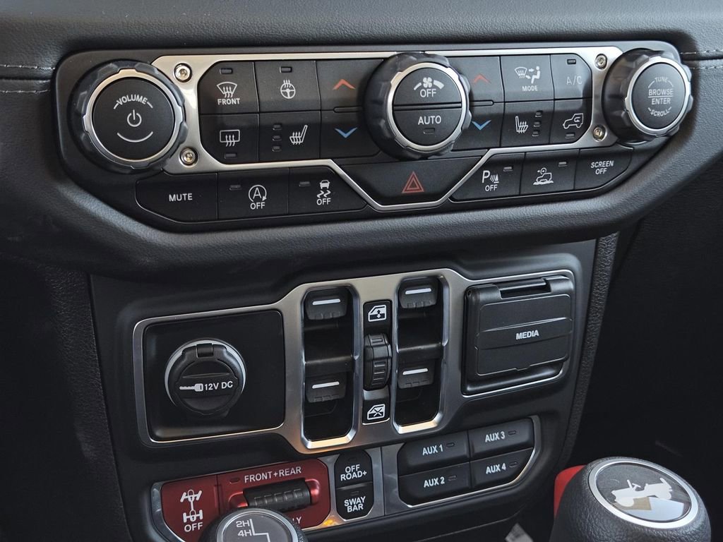 New 2025 Jeep Wrangler Unlimited Rubicon w/ Safety Group image 13