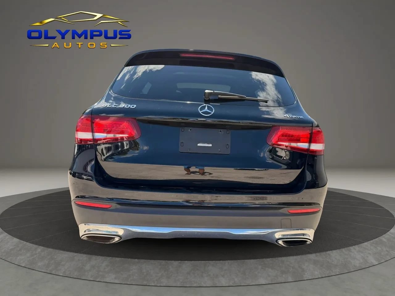 Used 2019 Mercedes-Benz GLC 300 4MATIC w/ Premium Package image 7