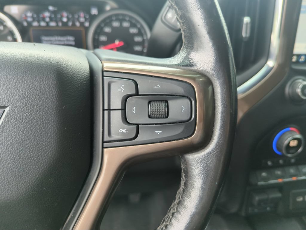 Used 2020 Chevrolet Silverado 1500 High Country w/ Technology Package AWD/4WD image 21