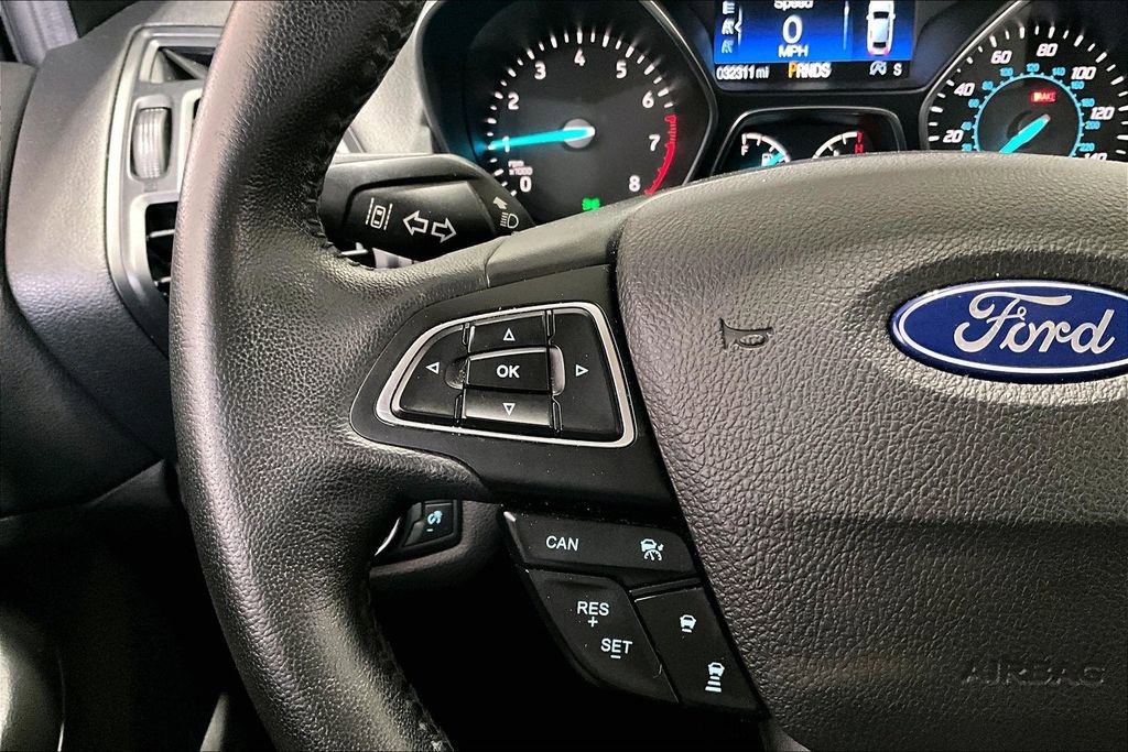 Used 2019 Ford Escape SEL w/ Ford Safe & Smart Package AWD/4WD image 11