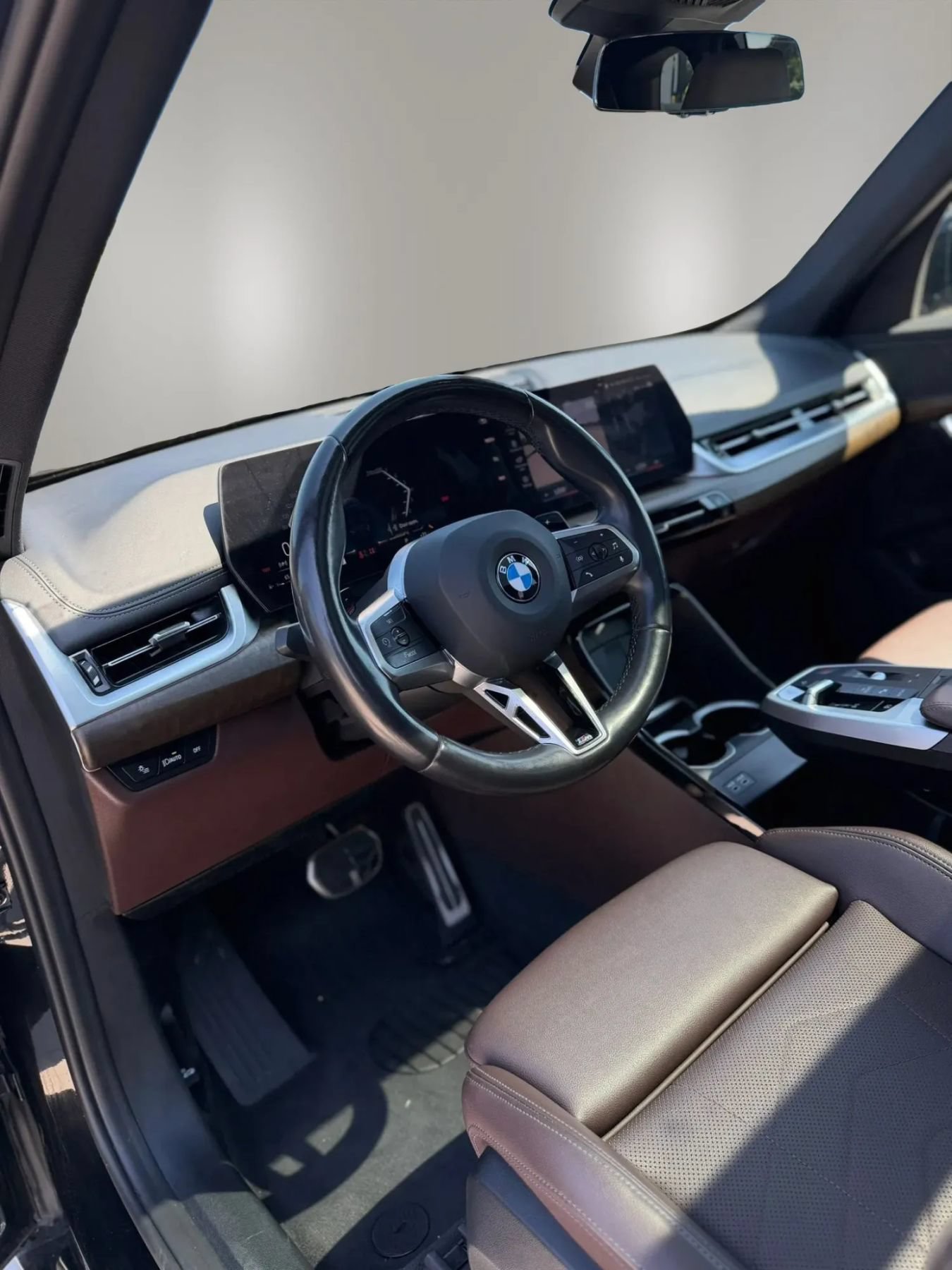 Used 2023 BMW X1 xDrive28i w/ M Sport Package AWD/4WD image 11