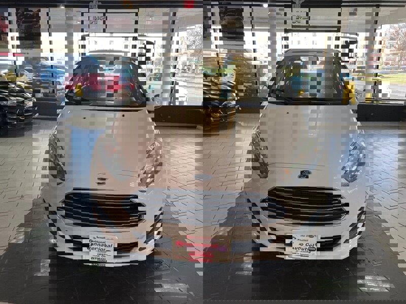 Used 2018 Ford Fiesta SE image 4