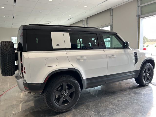 Used 2022 Land Rover Defender 110 AWD/4WD image 9