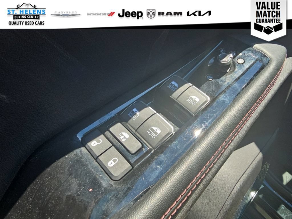 Used 2024 Jeep Wagoneer Limited AWD/4WD image 14