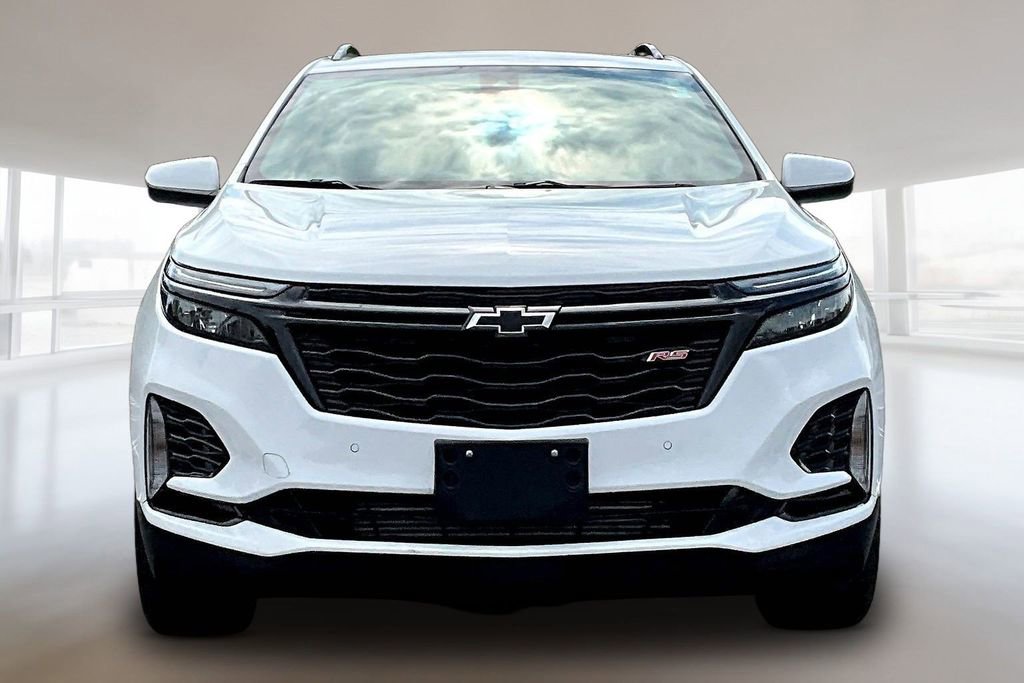 Used 2024 Chevrolet Equinox RS AWD/4WD image 2