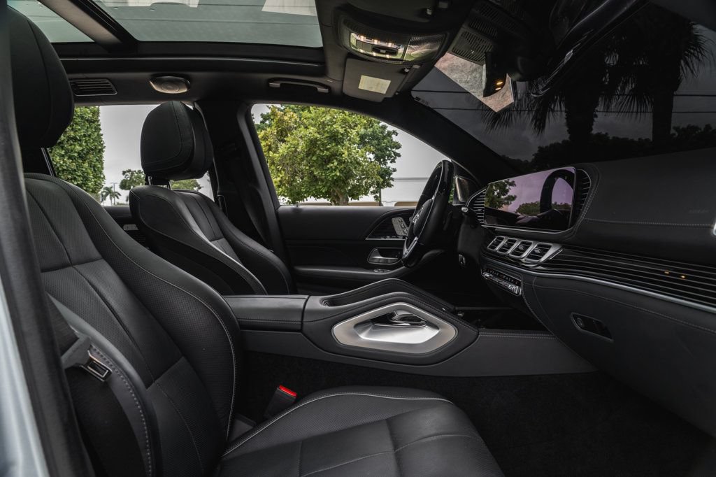 Used 2022 Mercedes-Benz Maybach GLS 600 4MATIC image 26
