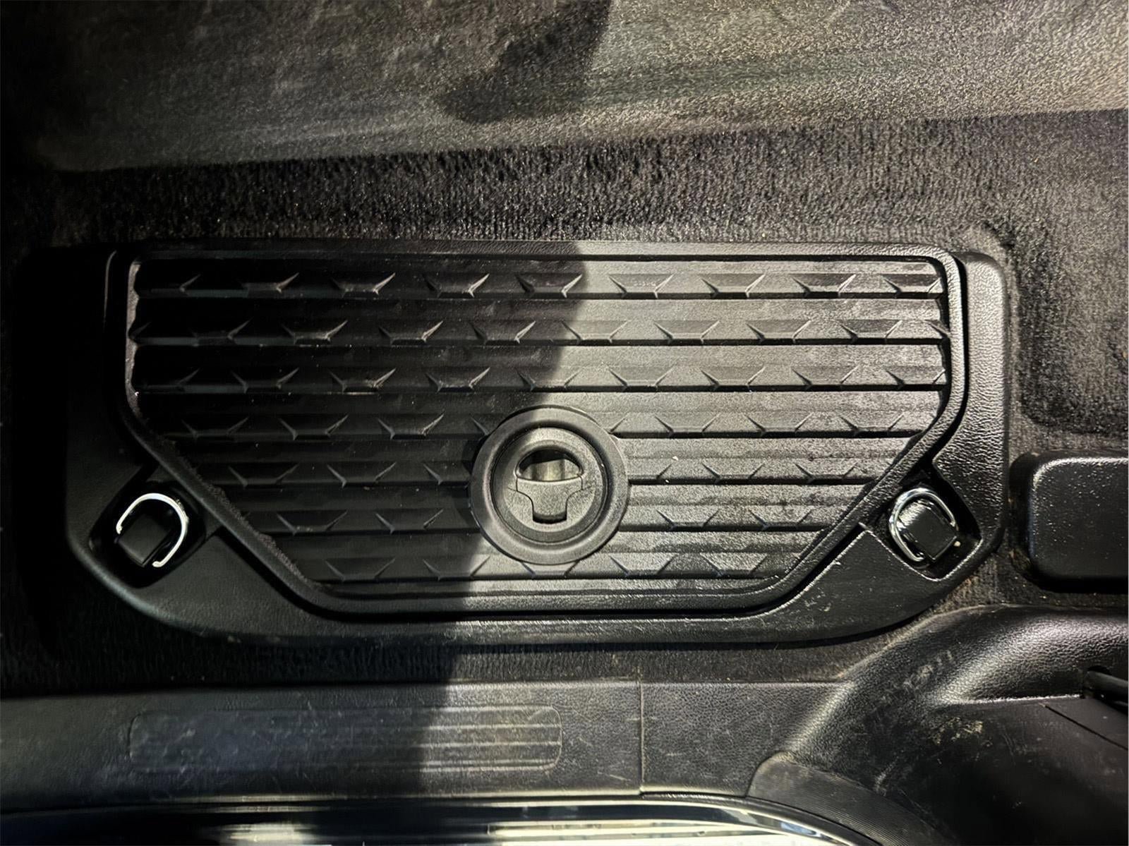 Used 2025 RAM 1500 Laramie AWD/4WD image 30