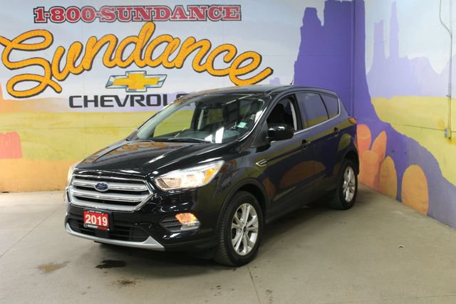 Used 2019 Ford Escape SE w/ Ford Safe & Smart Package FWD image 7