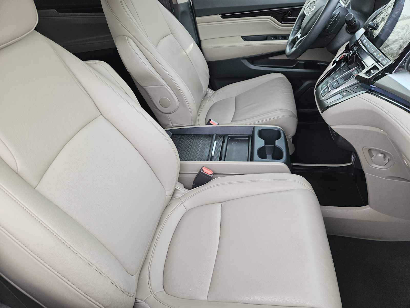 Used 2023 Honda Odyssey Touring image 14