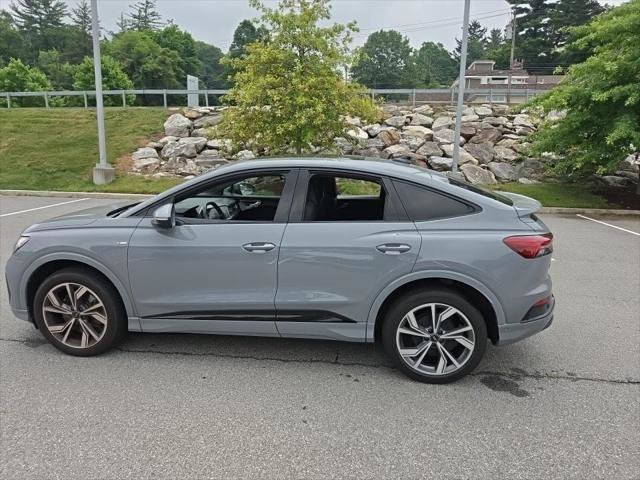 Used 2023 Audi Q4 e-tron Premium Plus w/ Premium Plus AWD/4WD image 17