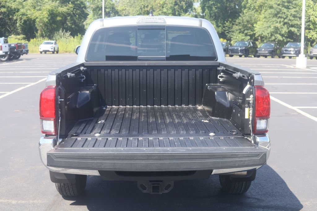 Certified 2021 Toyota Tacoma SR5 AWD/4WD image 19