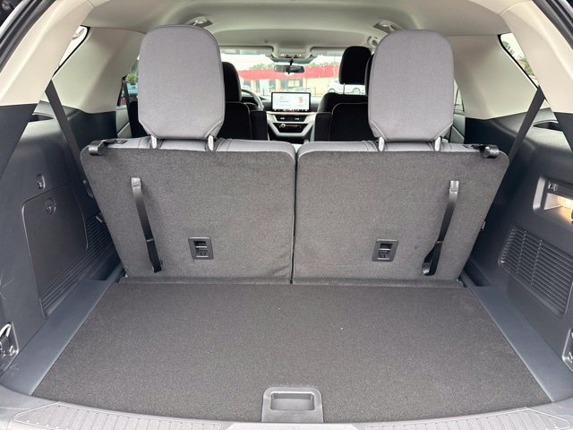 New 2026 Ford Explorer Active RWD image 17
