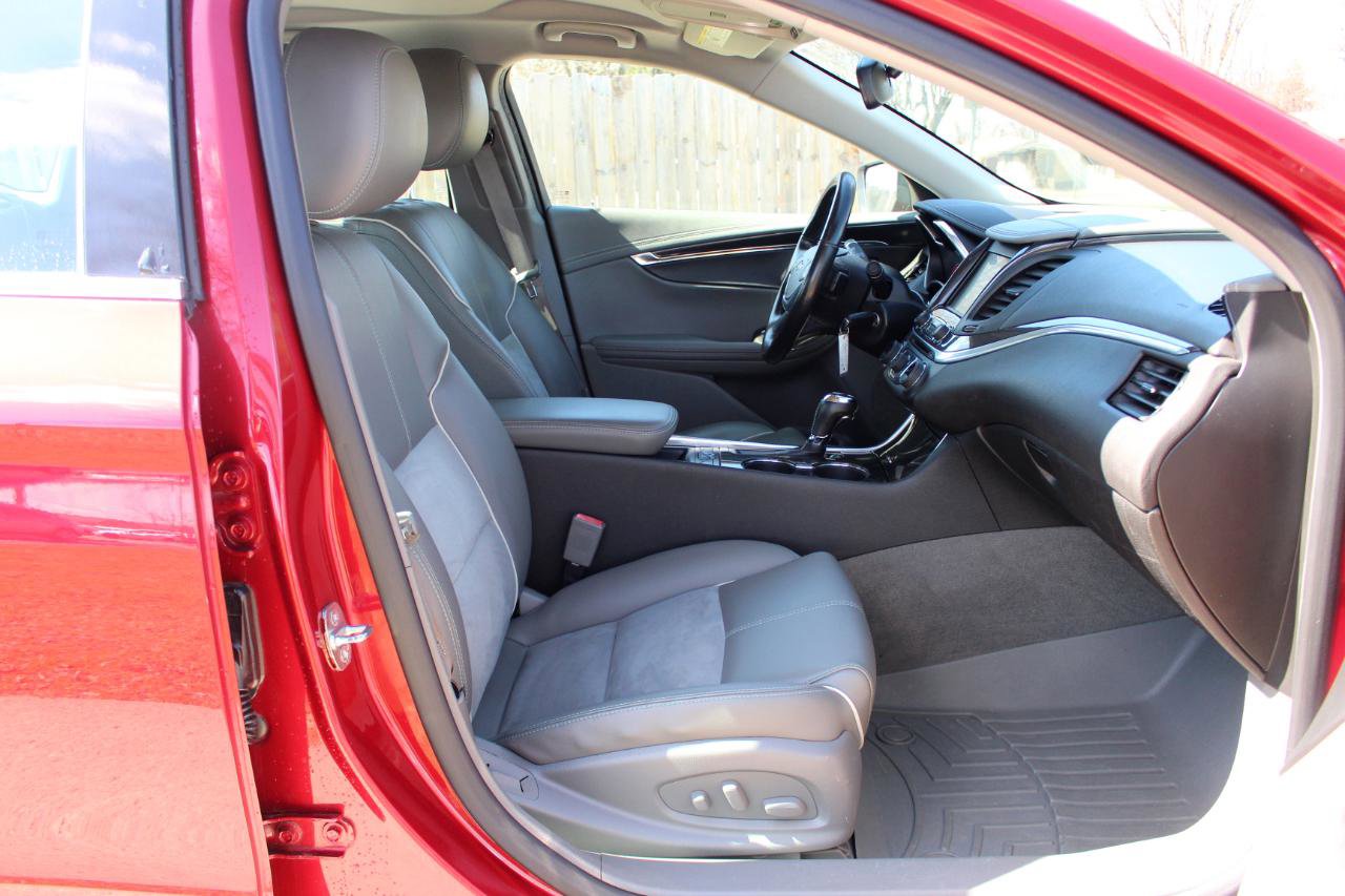 Used 2014 Chevrolet Impala LT w/ Premium Seating Package image 36