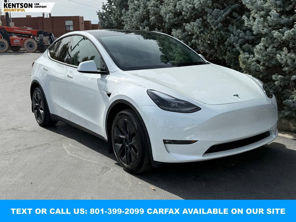 Used 2025 Tesla Model Y Long Range image 12