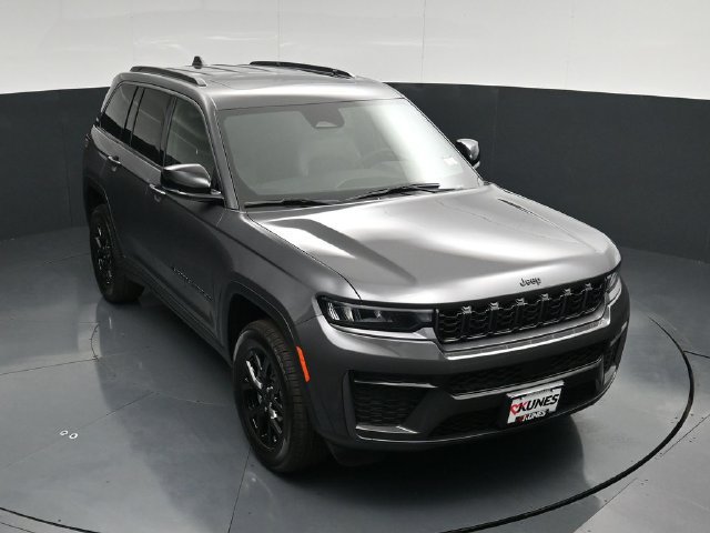 New 2026 Jeep Grand Cherokee Altitude AWD/4WD image 49