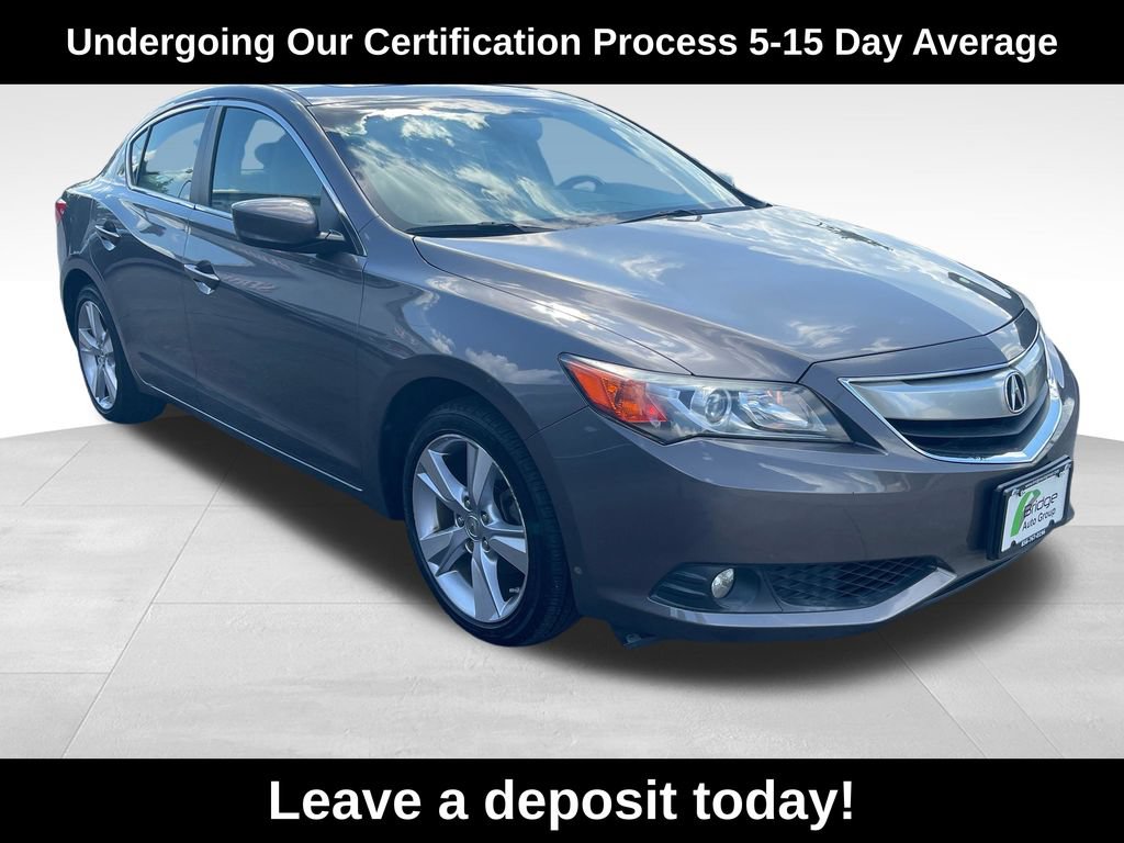 Used 2013 Acura ILX w/ Technology Package
