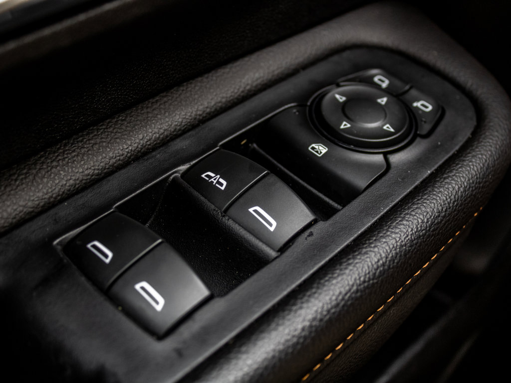 Used 2020 GMC Terrain SLE w/ Driver Convenience Package image 35