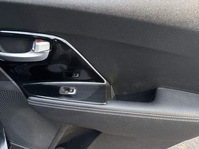 Used 2022 Kia Niro EX w/ Cold Weather Package image 36