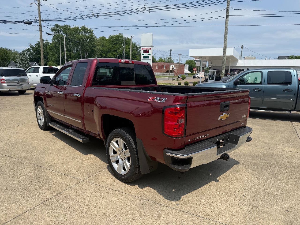 Used 2015 Chevrolet Silverado 1500 LTZ AWD/4WD image 3