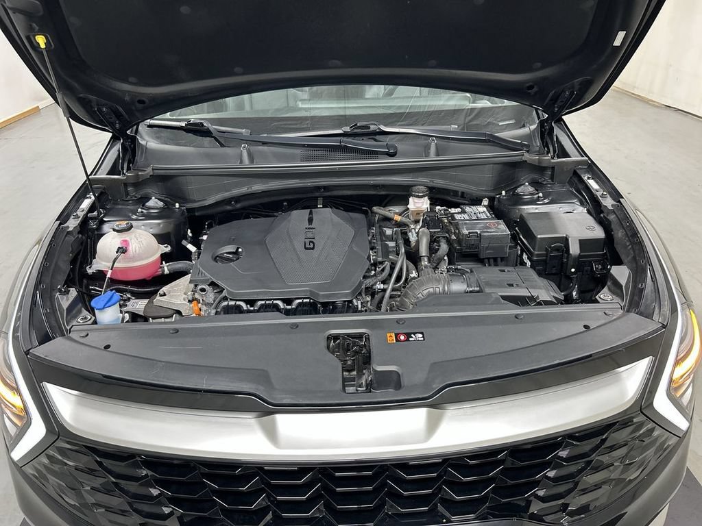 Certified 2024 Kia Sportage EX AWD/4WD image 24