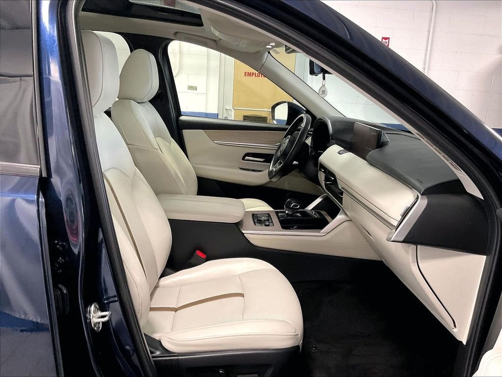 Used 2024 MAZDA CX-90 3.3 Turbo w/ Premium Plus Pkg AWD/4WD image 11