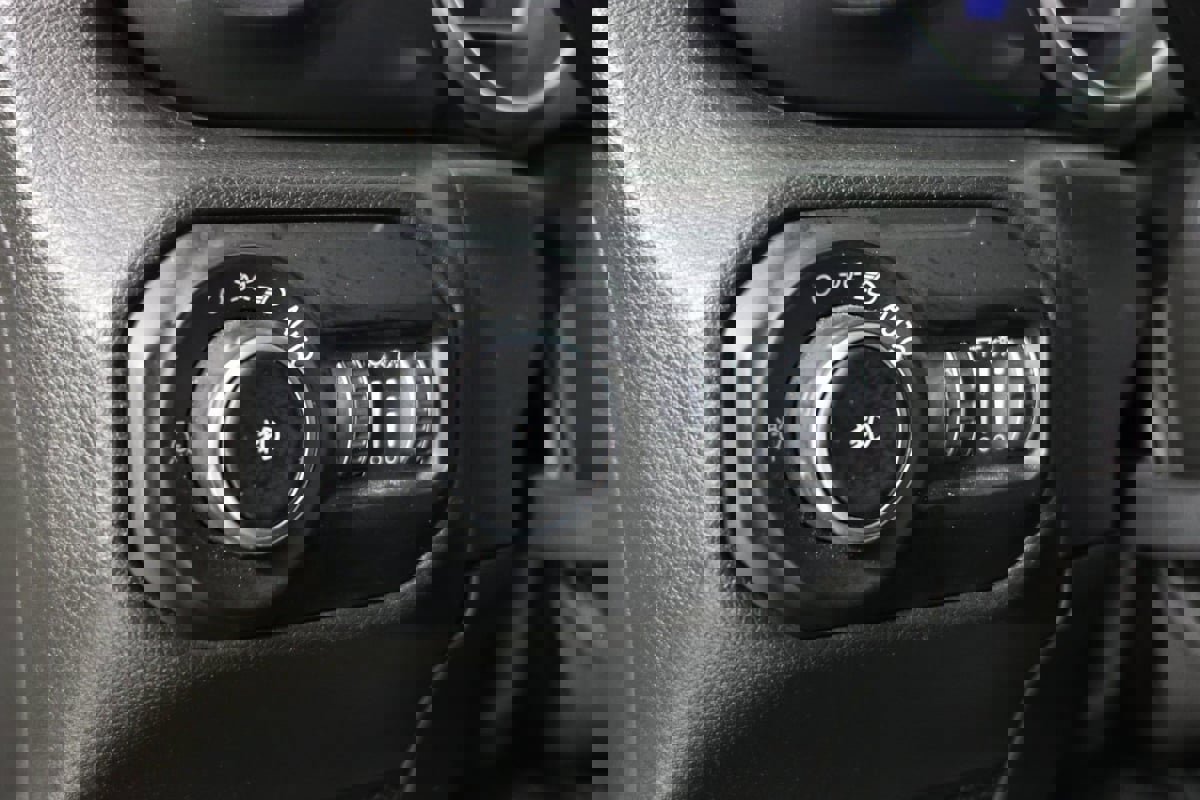 Used 2021 Jeep Wrangler Unlimited Sahara image 23