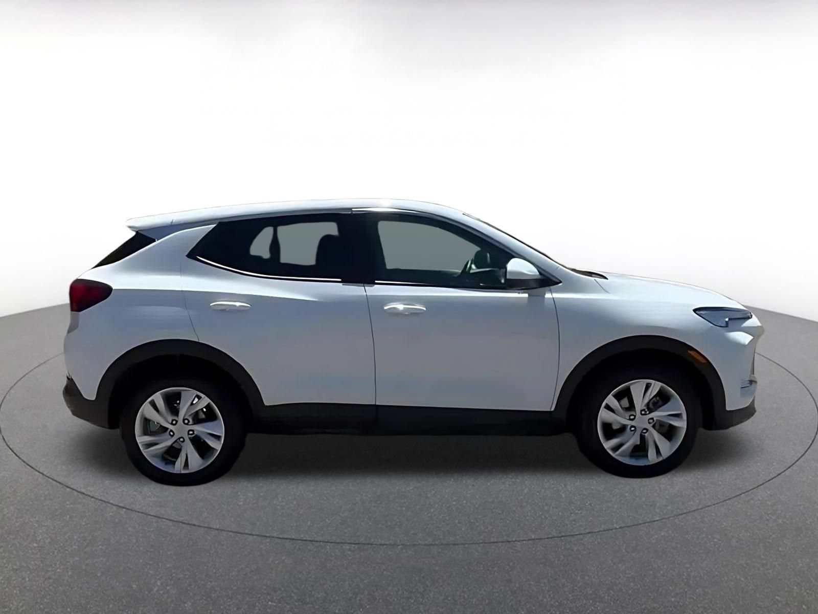 Used 2025 Buick Encore GX Preferred FWD image 16