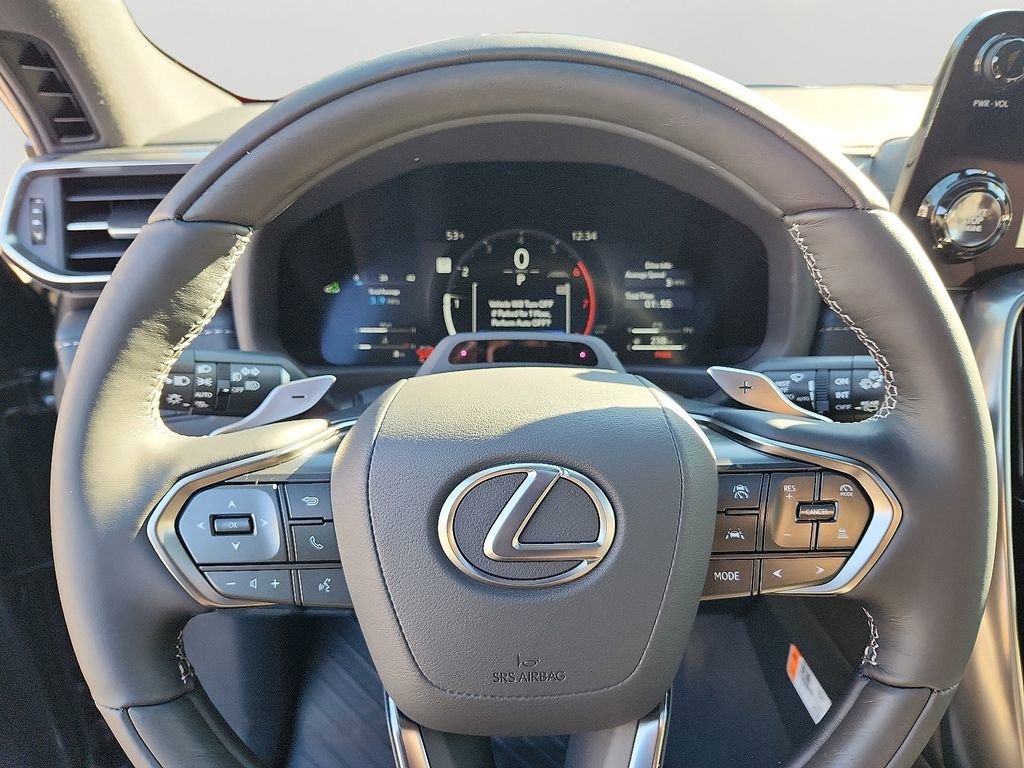 New 2025 Lexus LX 600 4WD w/ Luxury Package image 10