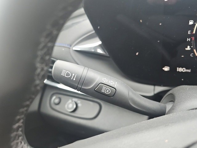 Used 2025 Buick Envista Sport Touring w/ Convenience I Package image 28