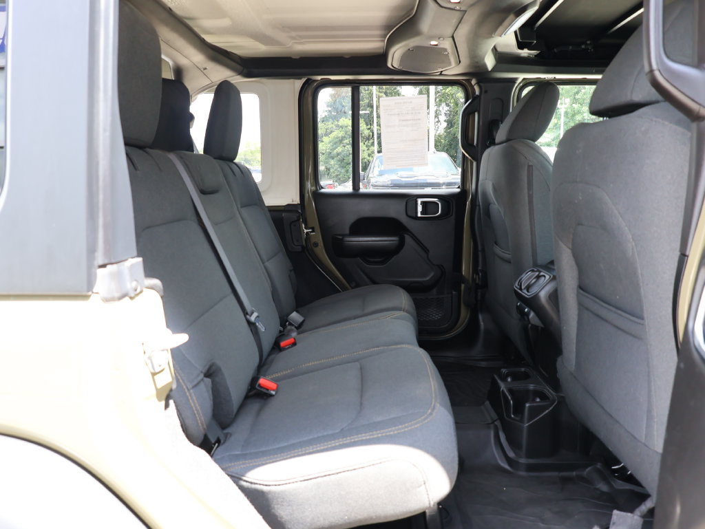 Used 2025 Jeep Wrangler Unlimited Sport AWD/4WD image 30