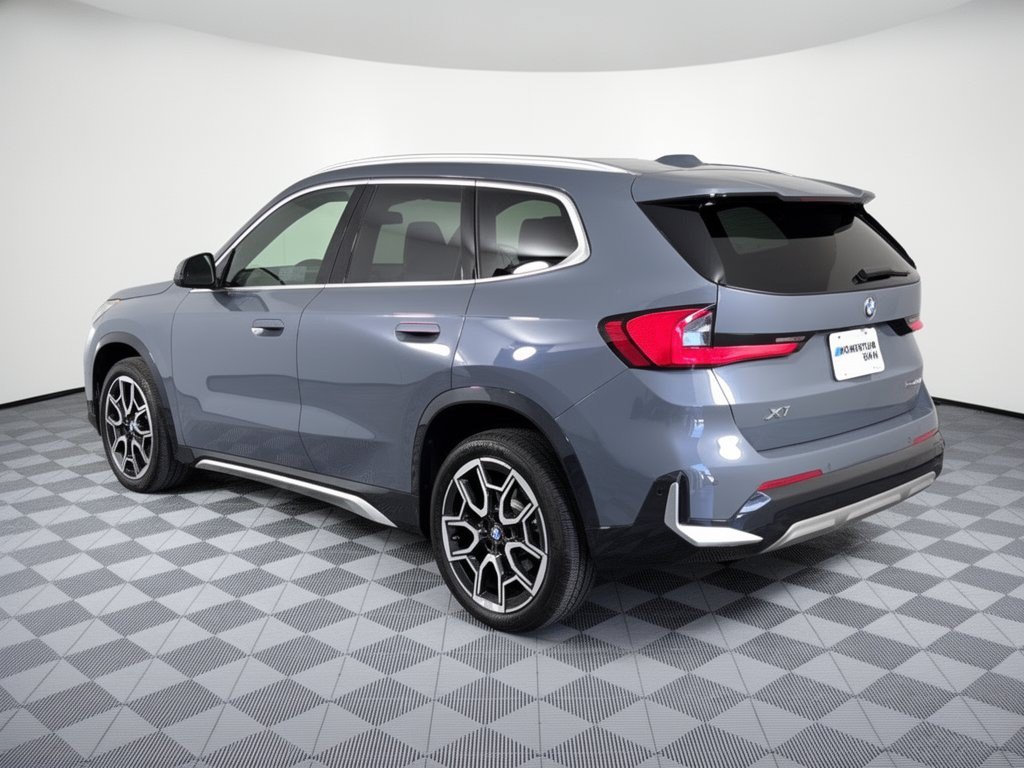 Used 2025 BMW X1 xDrive28i w/ Premium Package AWD/4WD image 3