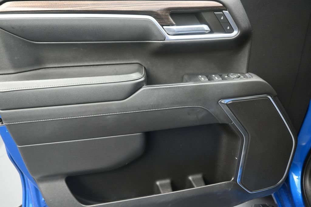 Used 2022 Chevrolet Silverado 1500 LT RWD image 11