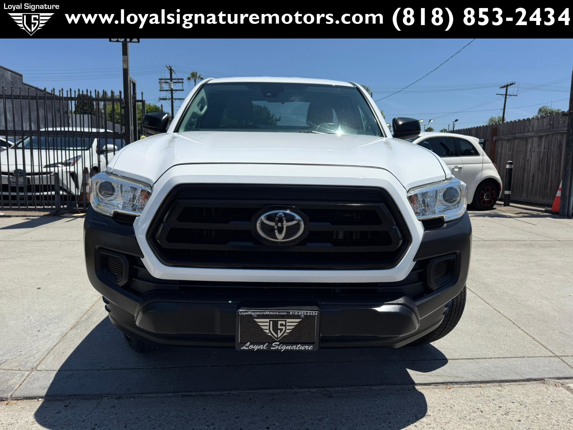 Used 2020 Toyota Tacoma SR image 2