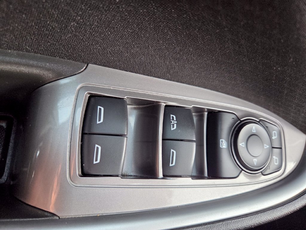 Used 2025 Chevrolet Malibu LT FWD image 18