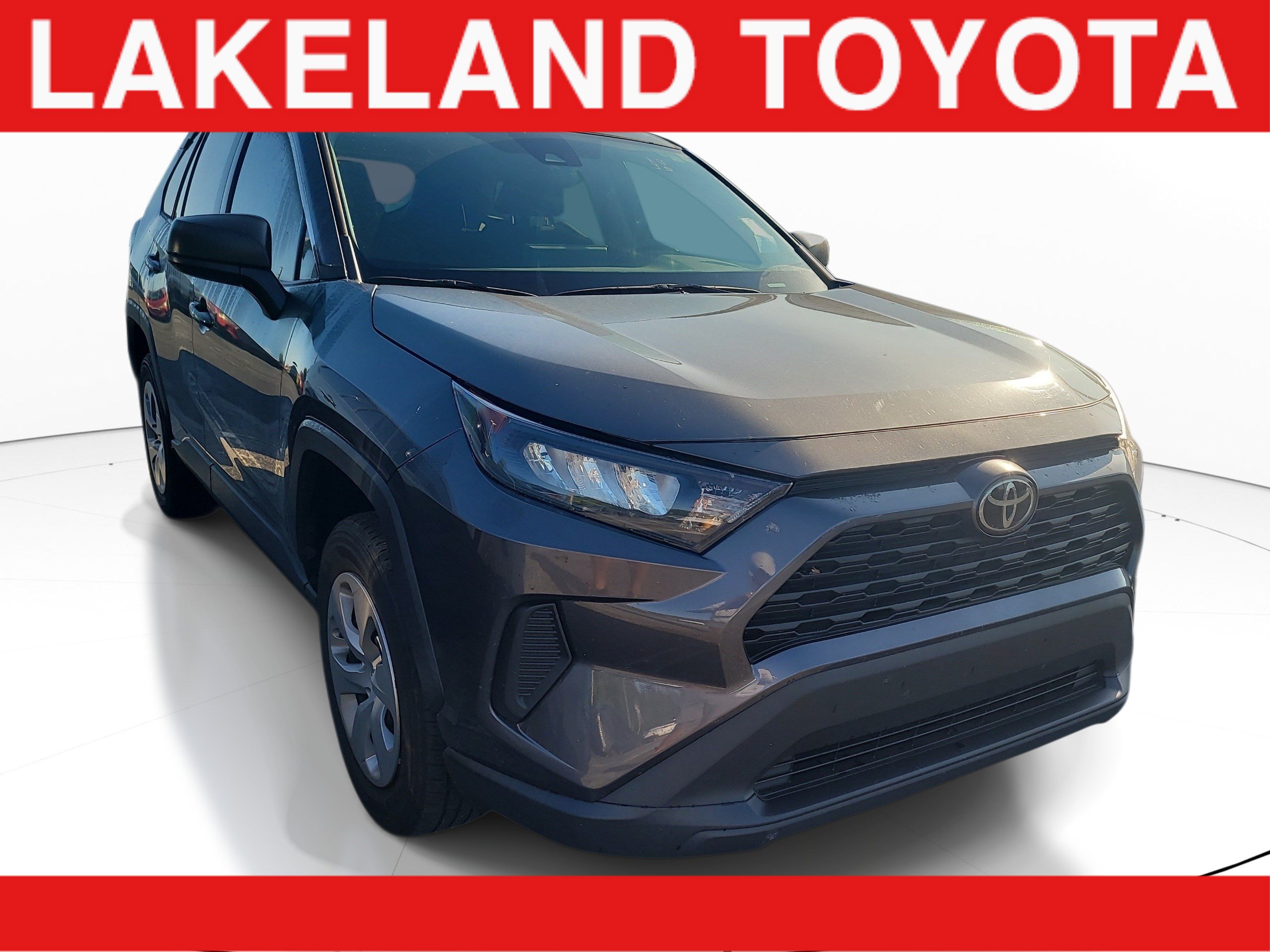 Used 2022 Toyota RAV4 LE FWD image 1