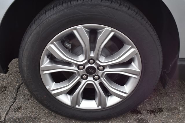 Used 2024 Ford Edge Titanium AWD/4WD image 50