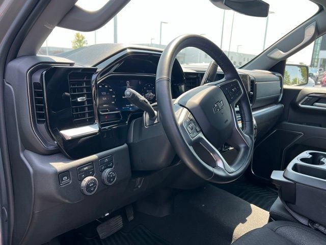 Used 2026 Chevrolet Silverado 1500 RST AWD/4WD image 9