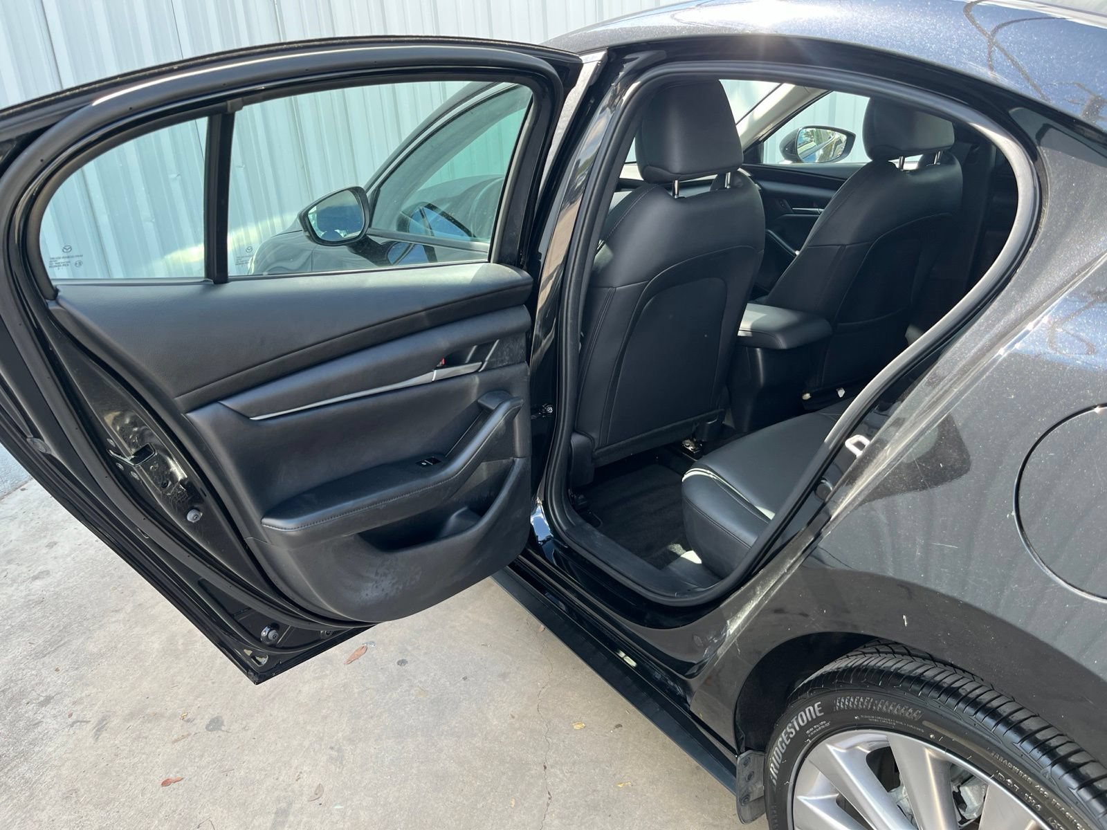 Used 2023 MAZDA MAZDA3 s FWD image 13