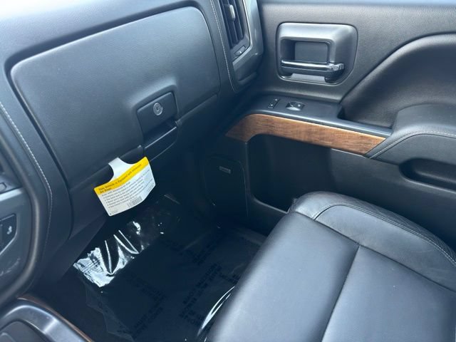 Used 2015 Chevrolet Silverado 1500 LTZ AWD/4WD image 23