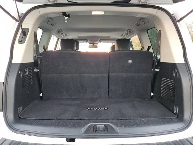 Used 2023 Nissan Armada SL w/ Captain's Chairs Package image 30