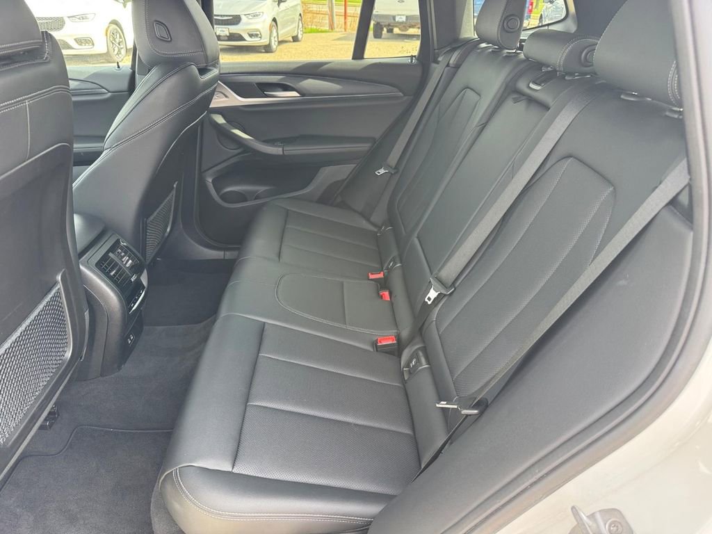 Used 2024 BMW X3 xDrive30i AWD/4WD image 11